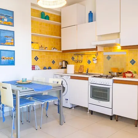 Bluemary Apartment Giardini Naxos