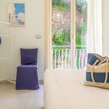 Bluemary Apartment *