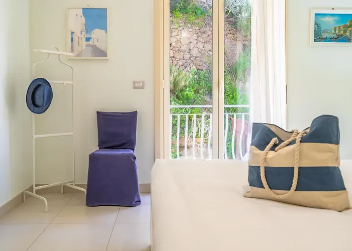 Bluemary Apartment *